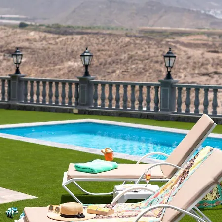 Wudas La Caleta Villa *