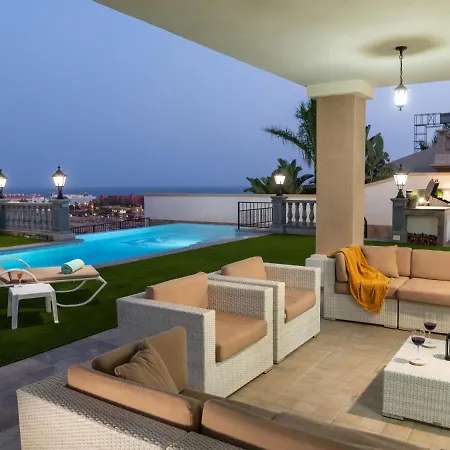 Wudas La Caleta Вилла