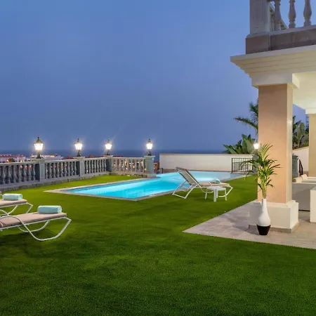 Wudas La Caleta Villa