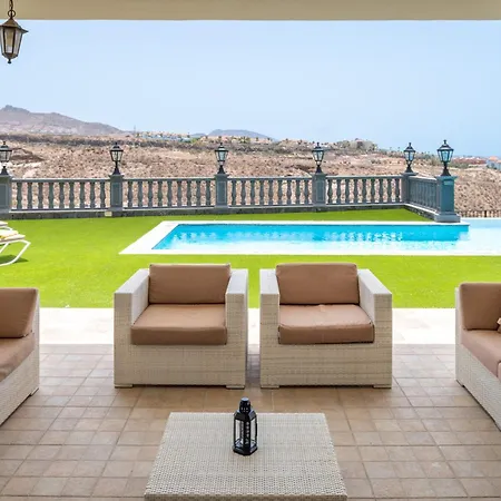 Сasa de vacaciones Luxury Wudas - Heated Pool, Bbq & Golf Area
