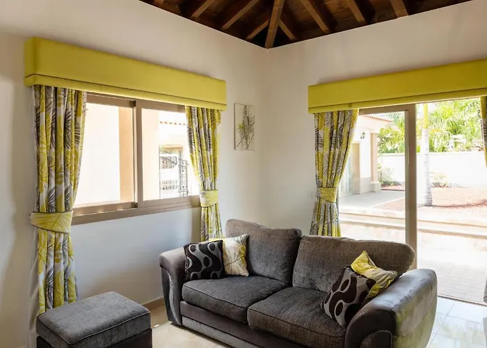 Вілла Wudas La Caleta *