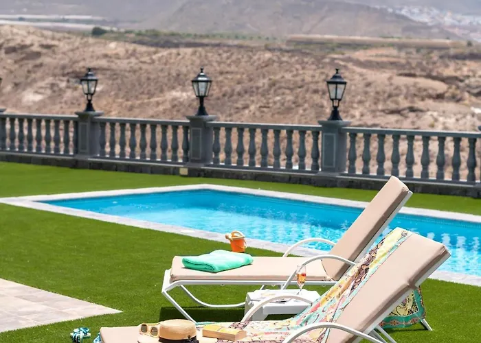 Wudas La Caleta Villa *