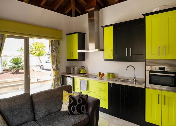 Wudas La Caleta * Costa Adeje (Tenerife)