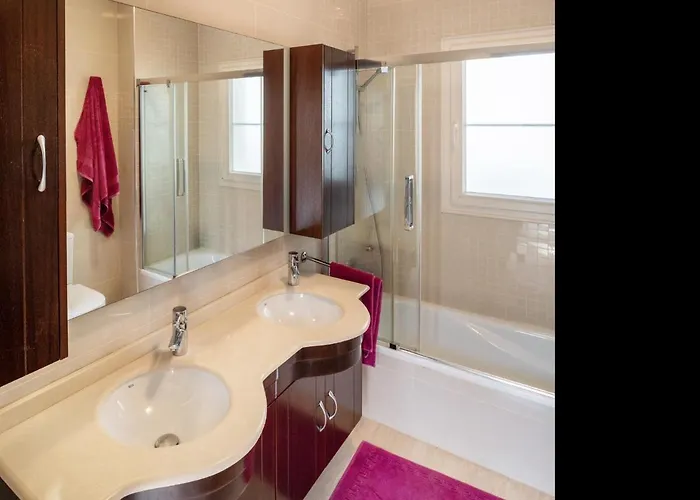 Wudas La Caleta Вілла *